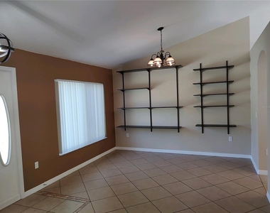 11267 Old Squaw Avenue - Photo Thumbnail 6