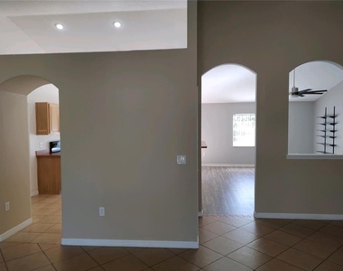 11267 Old Squaw Avenue - Photo Thumbnail 10