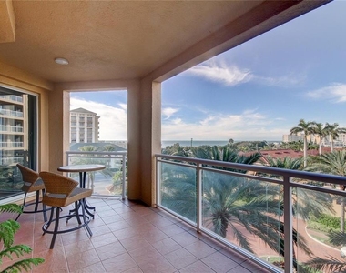 501 Mandalay Avenue - Photo Thumbnail 3