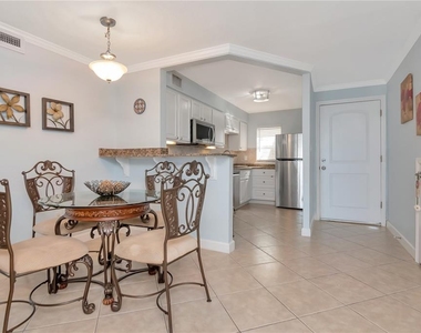 2675 St Josephs Drive E - Photo Thumbnail 19