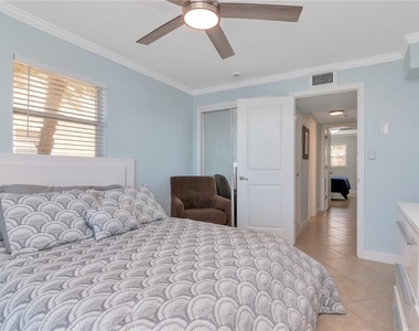 2675 St Josephs Drive E - Photo Thumbnail 22