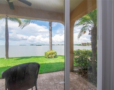 2675 St Josephs Drive E - Photo Thumbnail 21