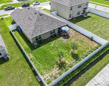 1911 Blue Stream Street - Photo Thumbnail 27