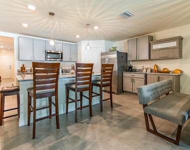 1911 Blue Stream Street - Photo Thumbnail 10