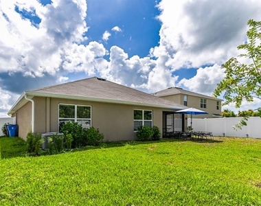 1911 Blue Stream Street - Photo Thumbnail 26