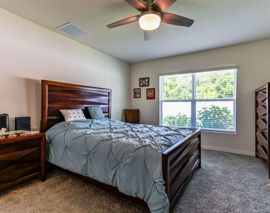 1911 Blue Stream Street - Photo Thumbnail 16