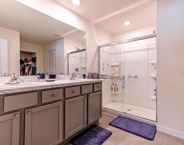 1911 Blue Stream Street - Photo Thumbnail 18