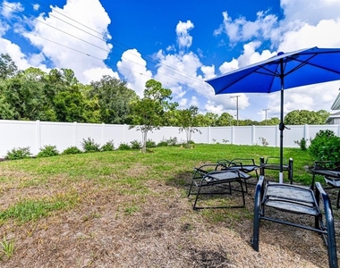 1911 Blue Stream Street - Photo Thumbnail 22