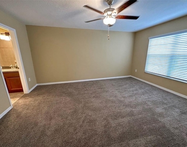 11801 Castine Street - Photo Thumbnail 24