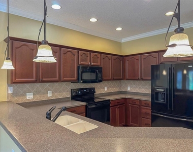 11801 Castine Street - Photo Thumbnail 21