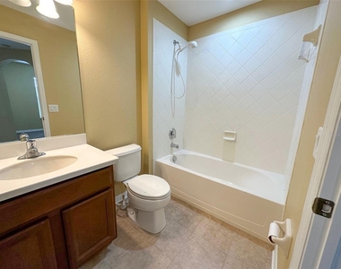 11801 Castine Street - Photo Thumbnail 43