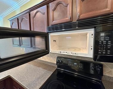 11801 Castine Street - Photo Thumbnail 11