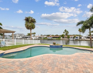 3938 Versailles Drive - Photo Thumbnail 47