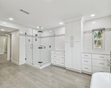 3938 Versailles Drive - Photo Thumbnail 34
