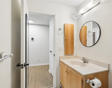 3212 38th Way S - Photo Thumbnail 15