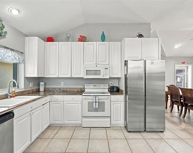 314 10th Avenue - Photo Thumbnail 6