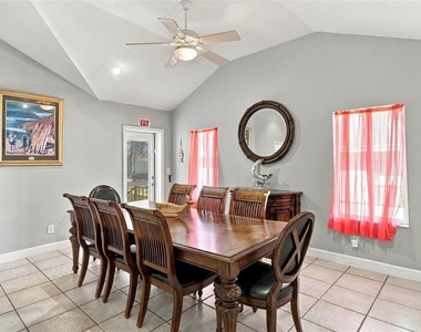 314 10th Avenue - Photo Thumbnail 9