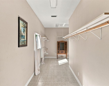 314 10th Avenue - Photo Thumbnail 41