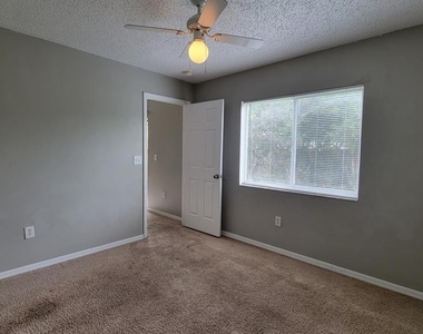 30911 Midtown Court - Photo Thumbnail 21
