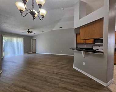 30911 Midtown Court - Photo Thumbnail 8