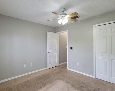 30911 Midtown Court - Photo Thumbnail 16