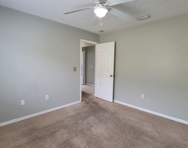 30911 Midtown Court - Photo Thumbnail 19