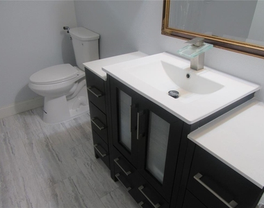 875 S Village Drive N - Photo Thumbnail 21