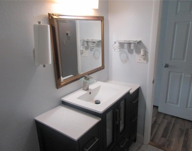 875 S Village Drive N - Photo Thumbnail 23