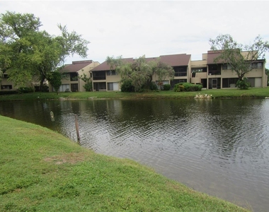 875 S Village Drive N - Photo Thumbnail 3