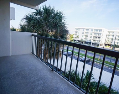 400 Island Way - Photo Thumbnail 3