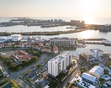 255 Dolphin Point - Photo Thumbnail 15
