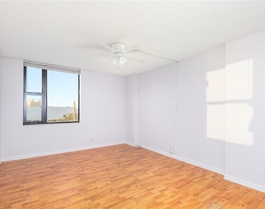 255 Dolphin Point - Photo Thumbnail 30