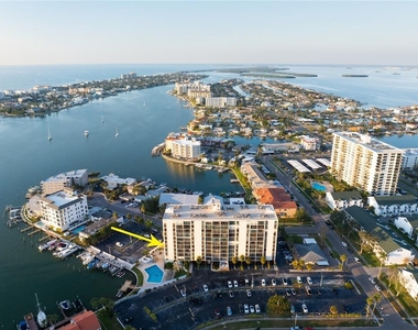 255 Dolphin Point - Photo Thumbnail 10