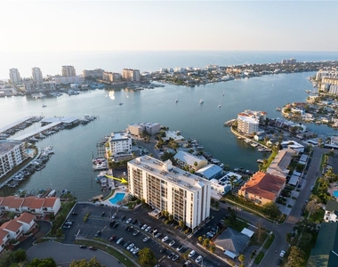 255 Dolphin Point - Photo Thumbnail 12