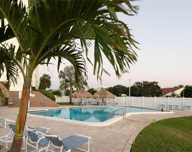 255 Dolphin Point - Photo Thumbnail 41