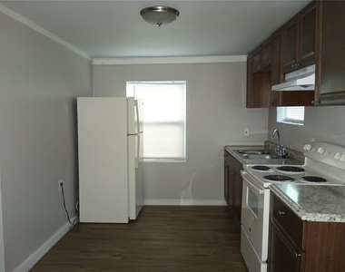 3635 State Road 60 E - Photo Thumbnail 15