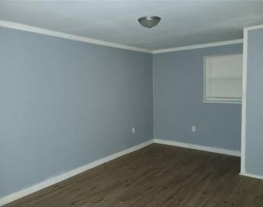 3635 State Road 60 E - Photo Thumbnail 11