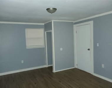3635 State Road 60 E - Photo Thumbnail 10