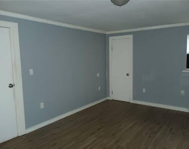 3635 State Road 60 E - Photo Thumbnail 8
