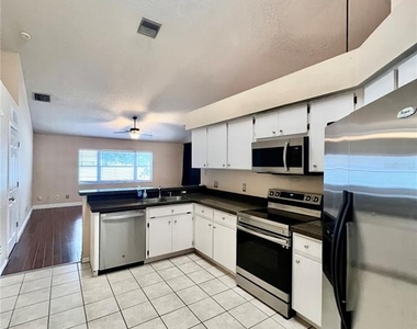 2413 Needham Drive - Photo Thumbnail 8