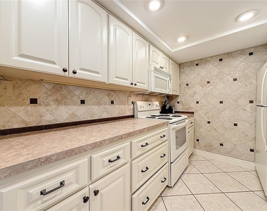 400 64th Avenue - Photo Thumbnail 8