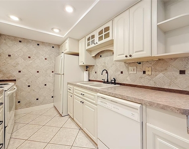 400 64th Avenue - Photo Thumbnail 7