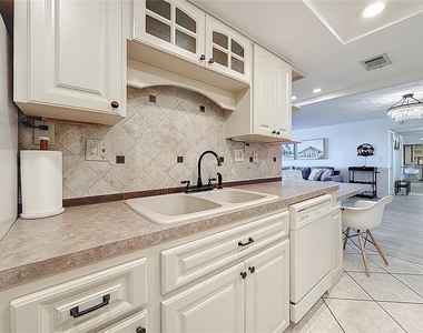 400 64th Avenue - Photo Thumbnail 10