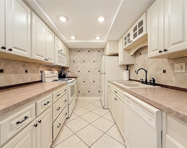400 64th Avenue - Photo Thumbnail 9