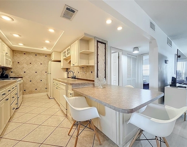 400 64th Avenue - Photo Thumbnail 6