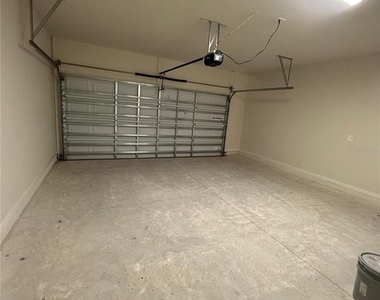 2135 Southbury Drive - Photo Thumbnail 12