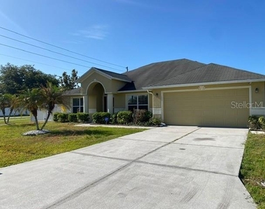 102 Talavera Lane - Photo Thumbnail 2