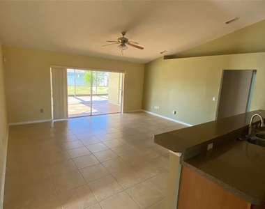 102 Talavera Lane - Photo Thumbnail 5