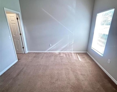 613 Crane Drive - Photo Thumbnail 9