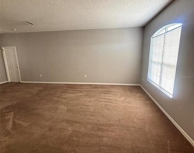 613 Crane Drive - Photo Thumbnail 7